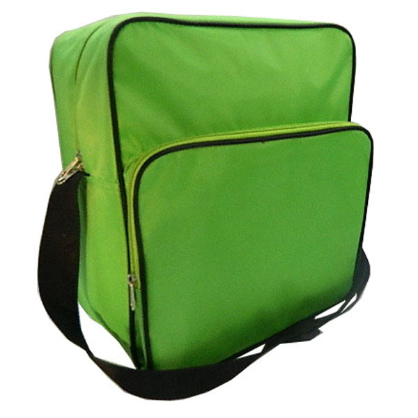 New design style fashionable new cheap low moq travel shoulder duffle bag with strap